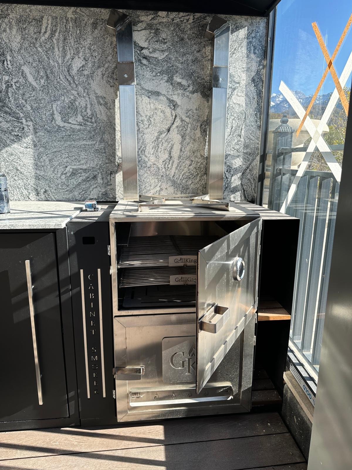 Cabinet Smoker