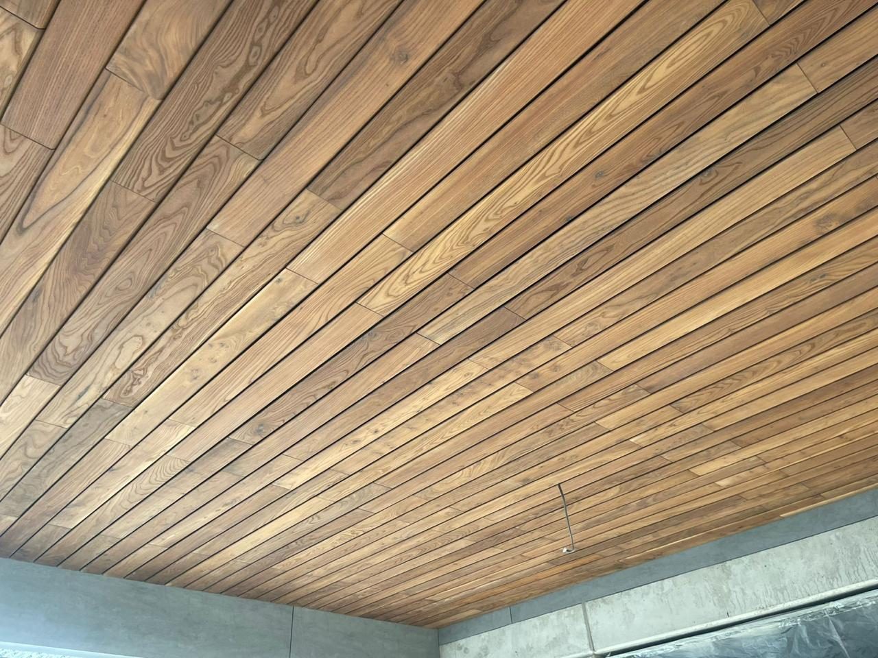 Thermo-karagach ceiling, diagonal set-out